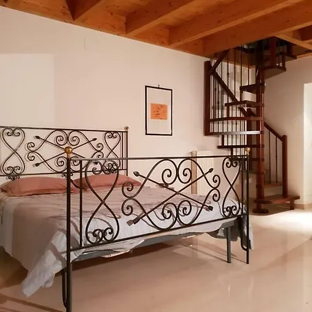 Casa Della Piazza * Altamura